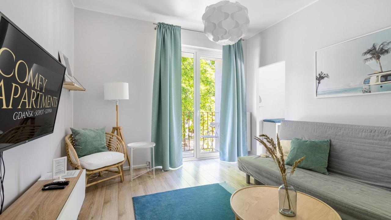 Comfy Apartments - Blekit Gdyni グディニャ エクステリア 写真