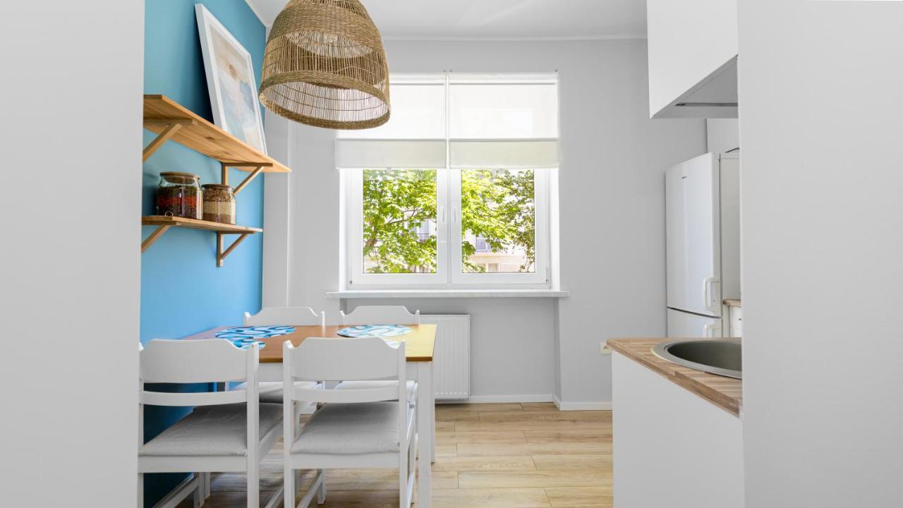 Comfy Apartments - Blekit Gdyni グディニャ エクステリア 写真