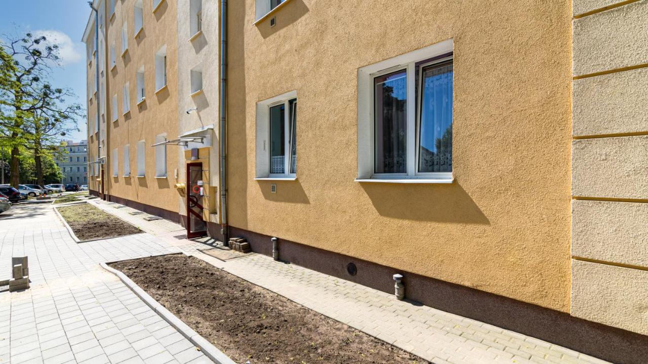 Comfy Apartments - Blekit Gdyni グディニャ エクステリア 写真